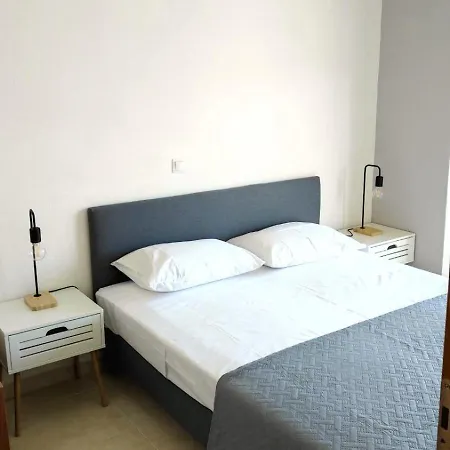 M&k House